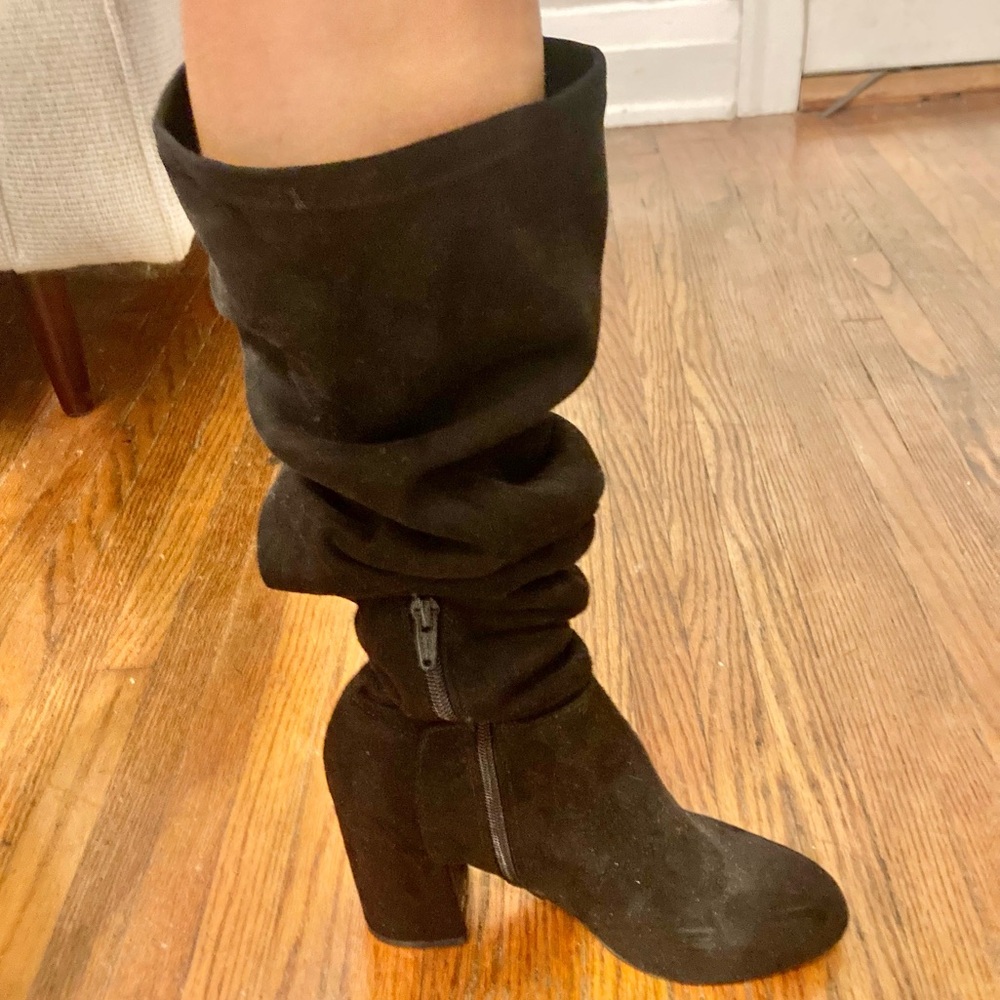 Thigh high suede black boots - Picture 2 of 4